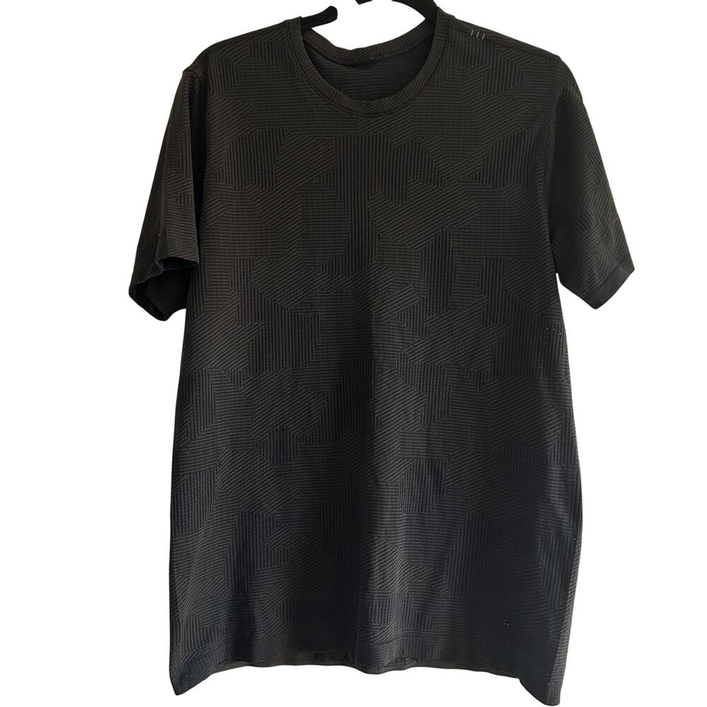 Lululemon Men’s Breathe Repeat Short Sleeve Tee Black Gray Medium-EUC